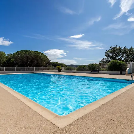Font Mourier-6 By Interhome Apartmán Gassin